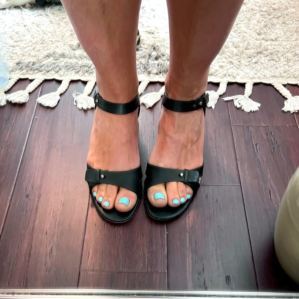 Madewell black leather wedge sandals